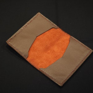 Cartera minimalista Cartera plegable de cuero minimalista, diseño delgado hecho a mano, elegante organizador de tarjetas y efectivo para hombres y mujeres, marrón bronce