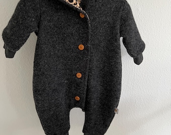 Walkoverall Leo Grau Kleinkind Baby Kind 100% Schurwolle Walkstoff 62/68