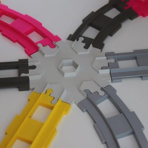 Hex intersection for railways (e.g. compatible with Lego Duplo) image 4