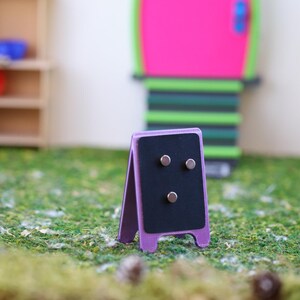 Wichtel-Aufsteller, Magnettafel, magnetische Tafelfolie, Wichtelzubehör, Miniatur, Deko, Puppenhaus, freie Farbwahl, 3-D Druck