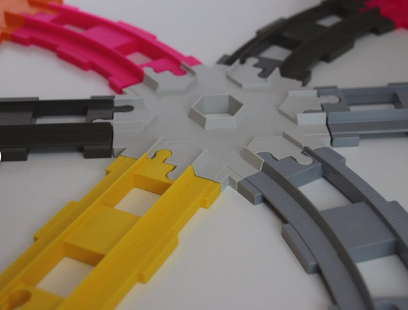 Hex intersection for railways (e.g. compatible with Lego Duplo) image 3