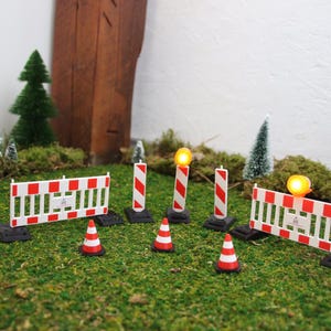 Construction site accessories, gnome accessories, signs, gnomes, miniature decoration, gnome construction worker, gnome accessories, dollhouse, 3-D printing