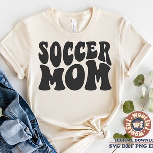 Svg maman soccer, soccer mère svg, svg de fan de football, Soccer Mama svg, svg lettres ondulées, maman svg, Svg Dxf Eps Ai Png Silhouette Cricut