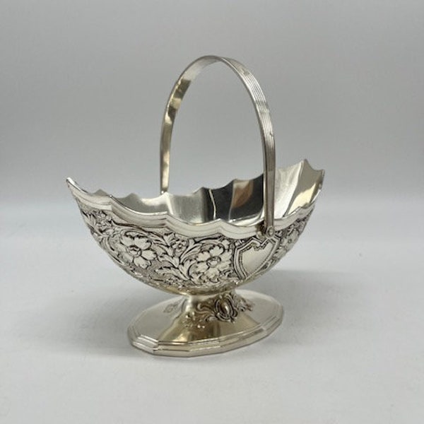 International Silver Company Giftwares Silver Sweets Basket