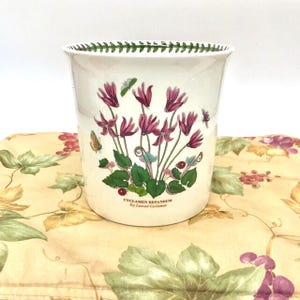 Vintage Botanic Garden Vase – English Glazed Ceramic, Portmerion