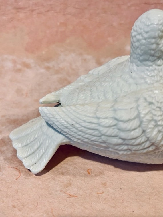 Lovely Vintage Porcelain Love Doves Large Trinket… - image 8