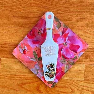 Vintage Ceramic Pie Server