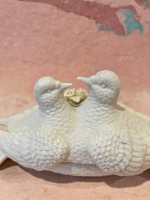 Lovely Vintage Porcelain Love Doves Large Trinket… - image 5