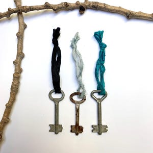 Skeleton Key Set on Hangers, Vintage Keys on Sari Silk, Tree Decor, Vintage Curiosities, Altar Decoration, Witchcraft Oddities
