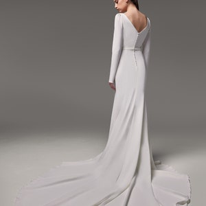 Crepe wedding dress Noomie | Modest wedding dress | Long sleeve dress | Mermaid Wedding Dress with Chapel train | Minimalist dress