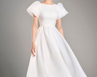 Midi Brautkleid AUDREY. Satin Brautkleid | Kleid mit Ärmeln | Standesamtliches Hochzeitskleid