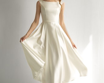 Reception dress BRIANNA MIDI. Boat neckline | A-line silhouette | simple wedding dress | modest wedding dress