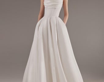 Elegant White Satin Corset Wedding Dress Rihanna: A-Line Bridal Gown with Slit