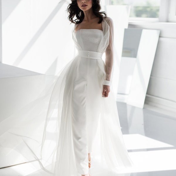 Cape en tulle DONNA. Douche nuptiale | Cache-maillots de mariée | robe de mariée alternative | robe de réception | Coupe trapèze