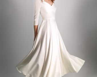 Schlichtes Brautkleid LERA. Hochzeitskleid aus Krepp | V-Ausschnitt | lässiges Hochzeitskleid | Midi-Hochzeitskleid