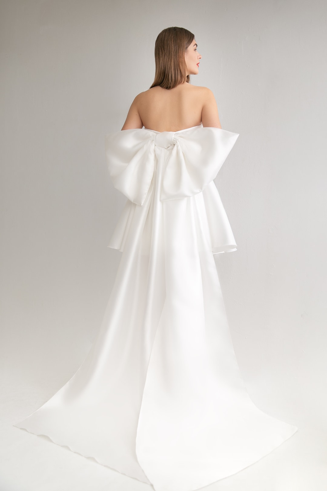 Short Wedding Dress SOPHIE With Detachable Bow. White Wedding Dress ...