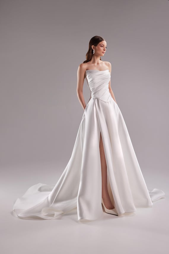 white formal dress with train Zapaka Women Ivory A-Line Chiffon Boho Wedding Dress with Lace Spaghetti Straps Bridal Dress, Ivory / US24W