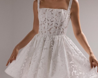 White Lace Mini Wedding Dress Ruta: Corset Bodice, Square Neckline