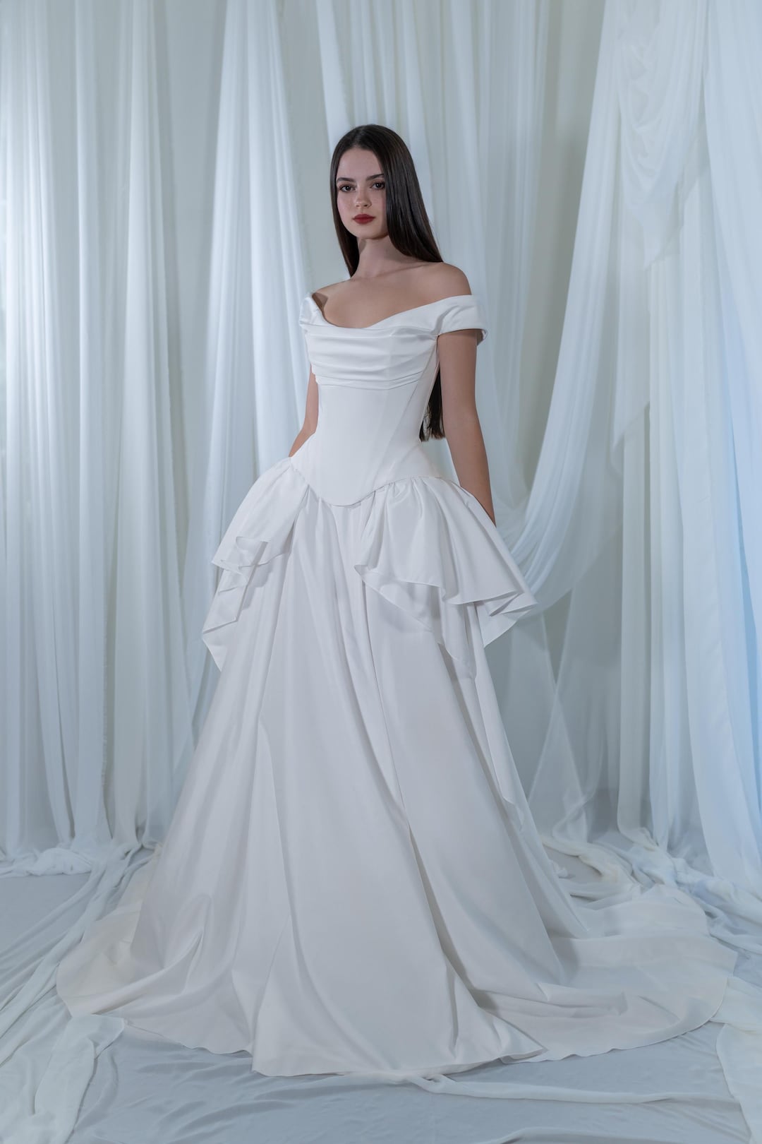 ruffle off the shoulder wedding dress Off-Shoulder Lace Applique Ball Gown cold shoulder wedding dress with Ruffles and Puffy Skirt for Women