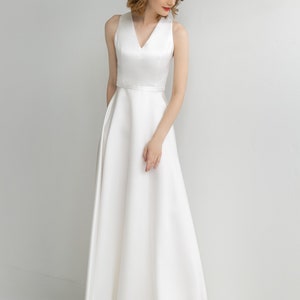 Modest wedding dress DIXIE. Simple wedding dress | Minimalist dress | Off white dress