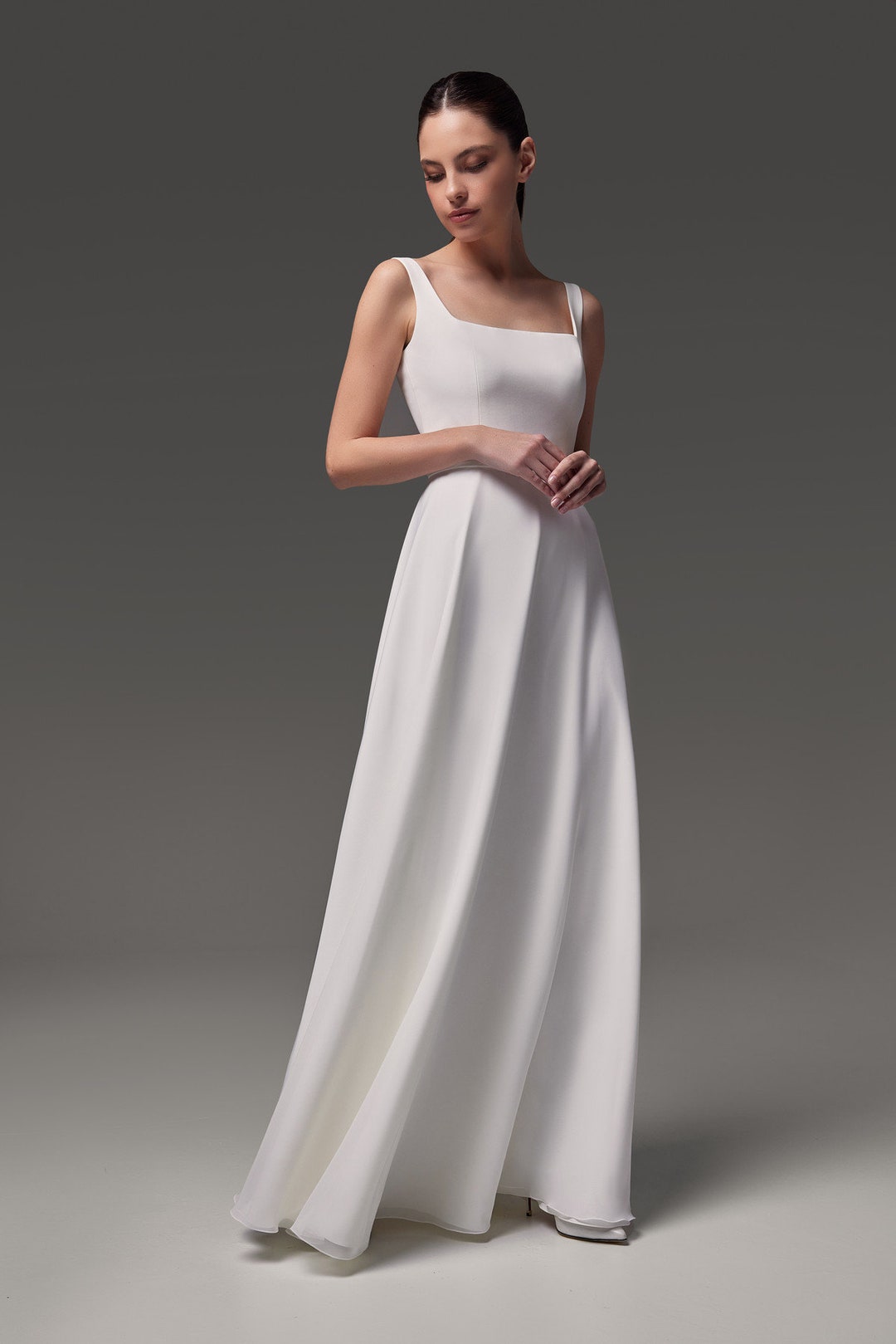 Square Neck Crepe Wedding Dress Evita: Sleeveless Chiffon A-line