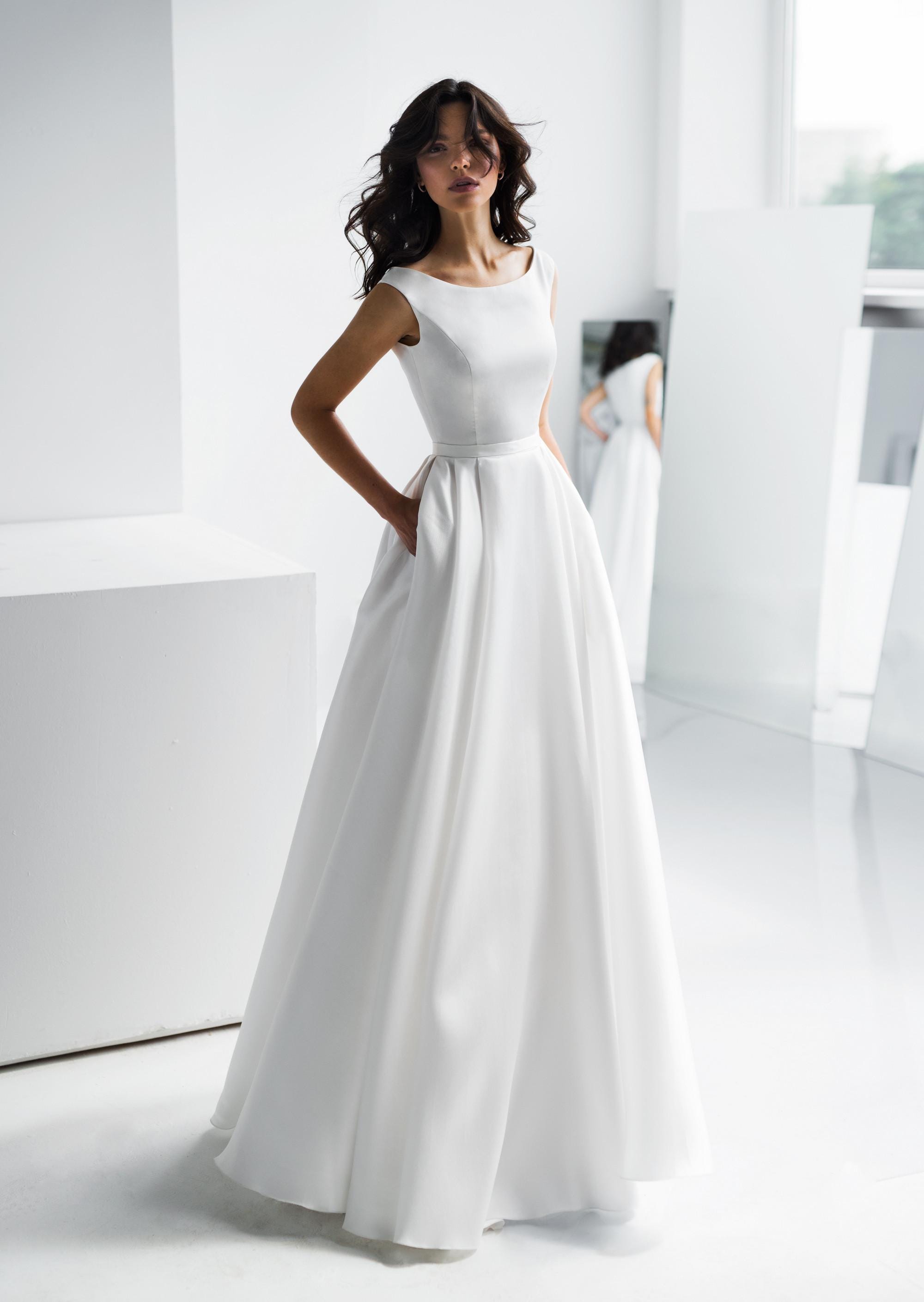 a line boat neck wedding dress Boat neck wedding dresses