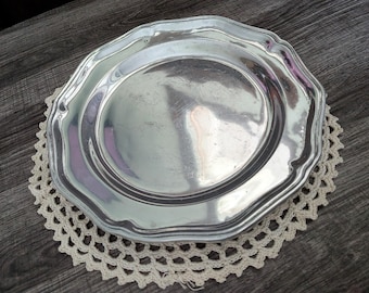 Vintage Wilton Pewter Set mit 2 Tellern | Dekorative Silberplatte | Rustikale Bauernhaus Dekoration