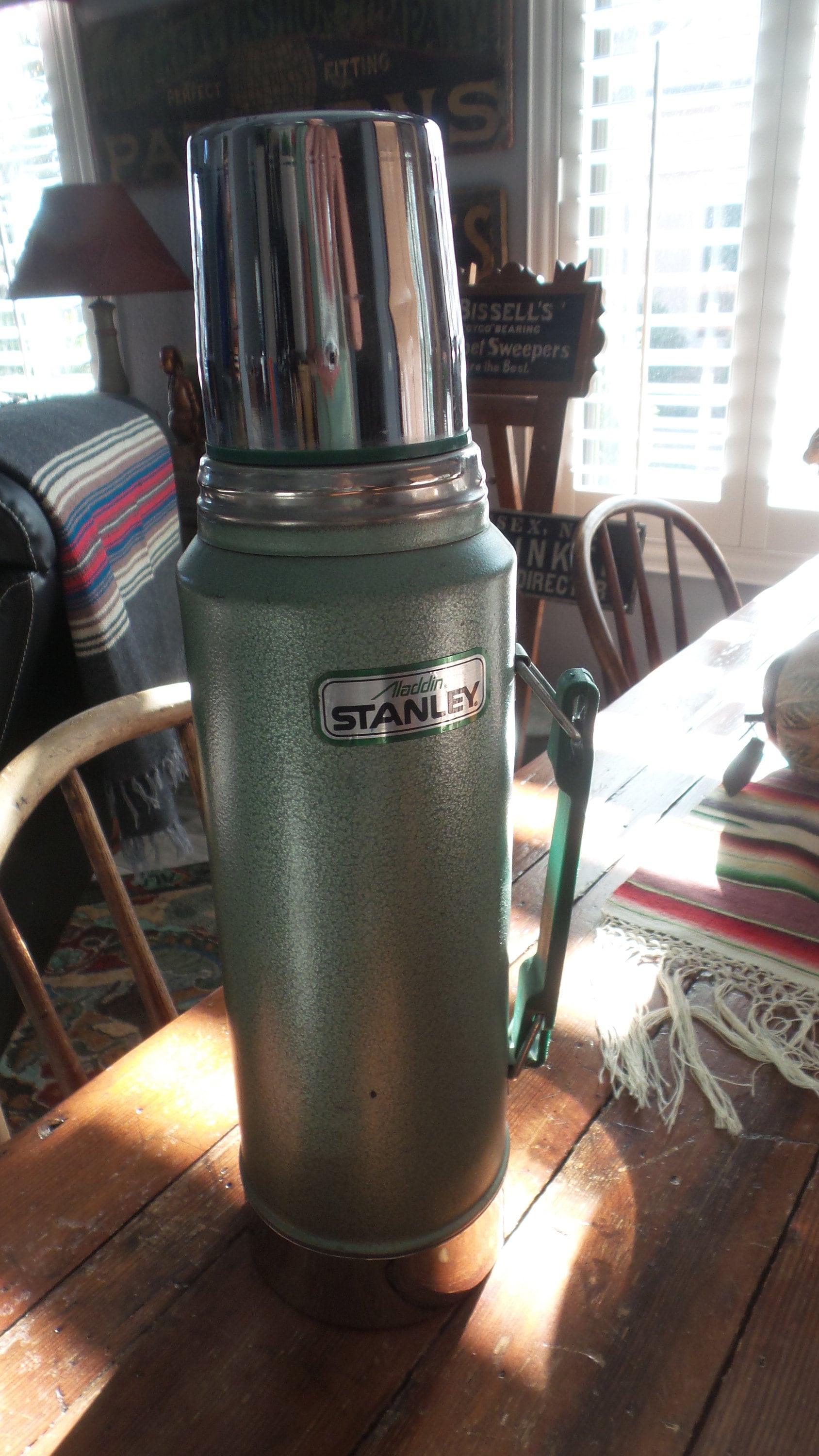Aladdin Stanley 24 Oz Thermos, No. A 1350 B Green Wide Mouth