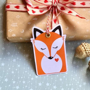 Des étiquettes cadeaux sucrées pour les animaux de la forêt pour les cadeaux qui viennent du cœur.
