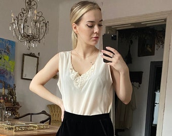 Vintage White Cream Sleeveless Embroidered Top