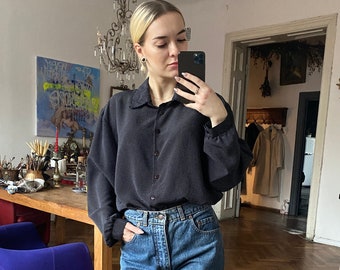 Blusa vintage azul oscuro de lunares, camisa azul