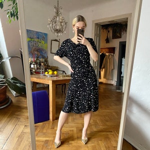 Vintage Black Short Sleeve Midi Dress