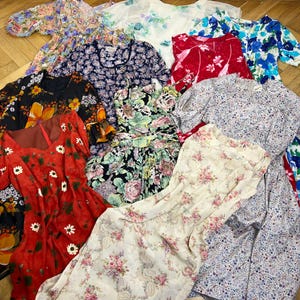 10 x Vintage Floral Dresses, Vintage Floral Dress Bundle, Set of 10 floral dresses, Vintage mystery box