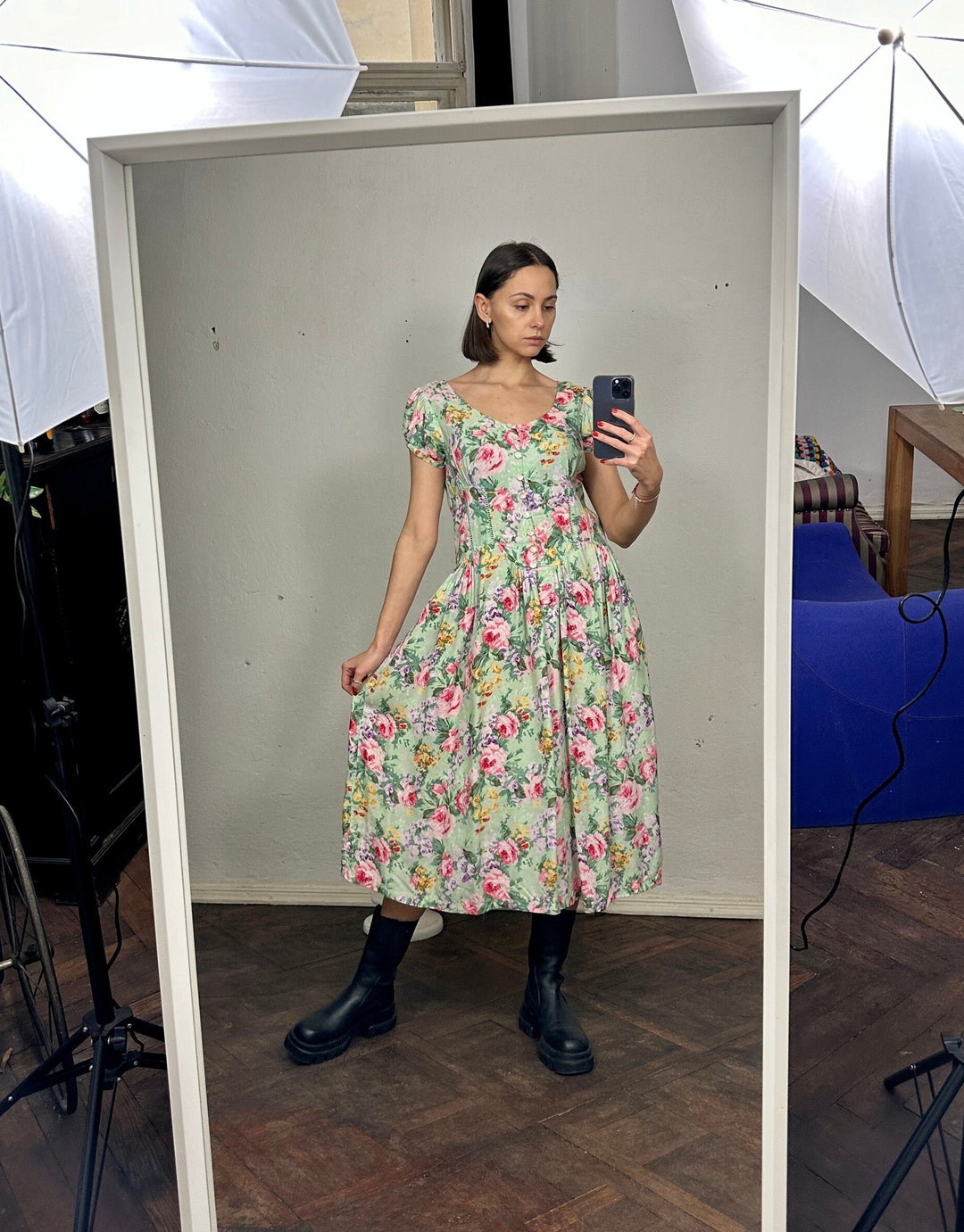 Vintage-Inspired Floral Midi Summer Dress