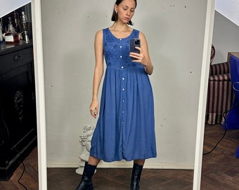 Robe mi-longue brodée bleue vintage, robe longue boutonnée sans manches