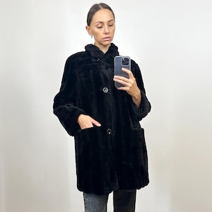 Vintage zwarte jas van imitatiebont, zwart jasje van veganistisch bont