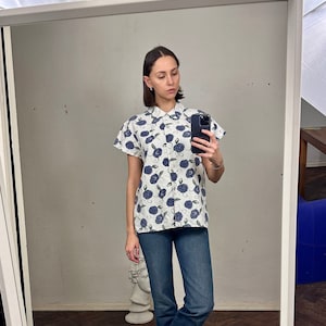 Vintage White Floral Linen Short Sleeve Blouse, Cotton Shirt with Mother of pearl buttons