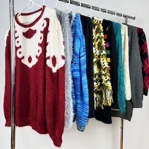 10 x Vintage Women&#39;s Knitwear, Vintage Women&#39;s Sweater Bundle, Set of 10 sweaters, Vintage mystery box