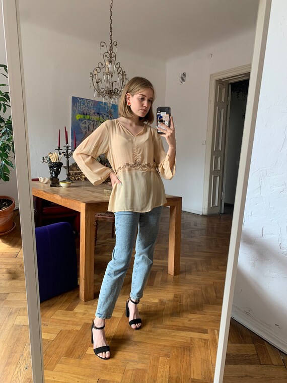 トップス eaphi volume sleeve sheer blouse beige Eaphi volume sleeve sheer blouse beige