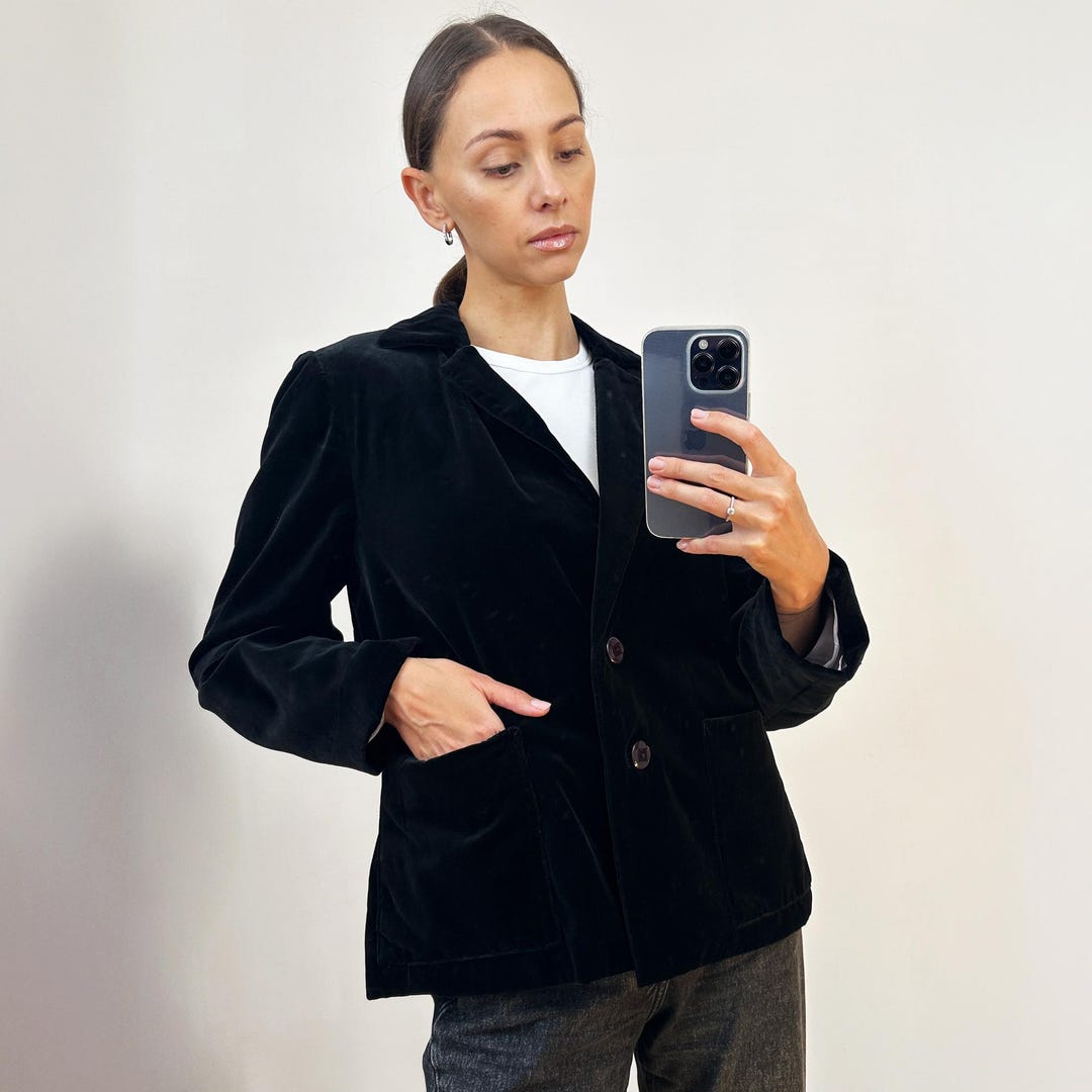 Retro Velvet Blazer