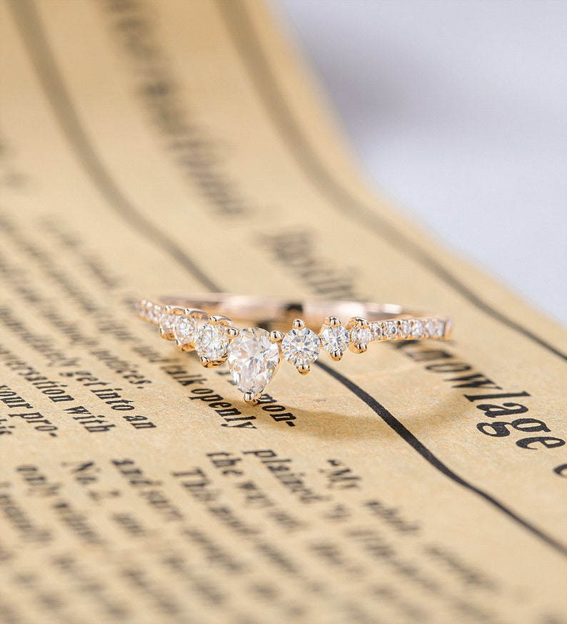Unique Wedding band women Moissanite Wedding band Vintage Wedding band Art Deco Anniversary gift for her Curved Diamond Rose gold ring