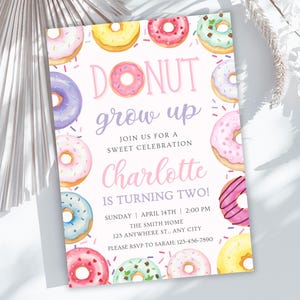 Donut Grow Up Geburtstagseinladung, personalisierte süße Einladung (Digitaler Download) I431