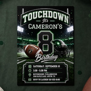 Puede incluir: Una tarjeta de invitación de cumpleaños rectangular con un estadio de fútbol americano, un balón marrón y un casco negro. El texto dice: TOUCHDOWN It's CAMERON'S 8 Birthday, Saturday, September 19, 3:30 - 5:30 PM, Riverside Fieldhouse.