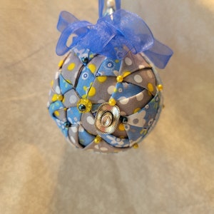 Blue floral and gray polka dots ornament (FL10)