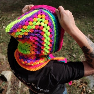 PATTERN-Granny Square Hood