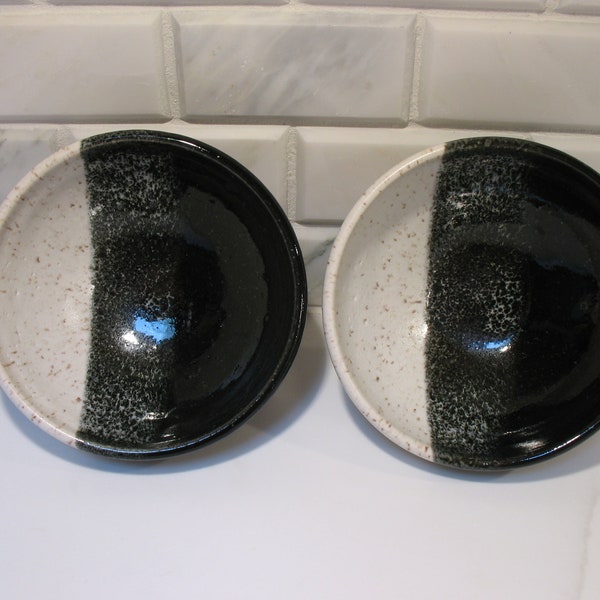 Ceramic bowls - Set of two