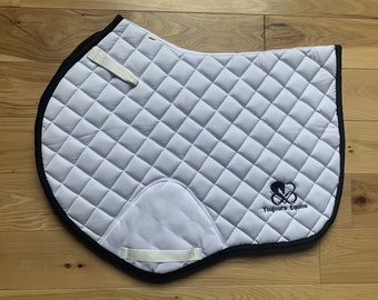 Toujours Equine Saddle Pad Jumper (White)