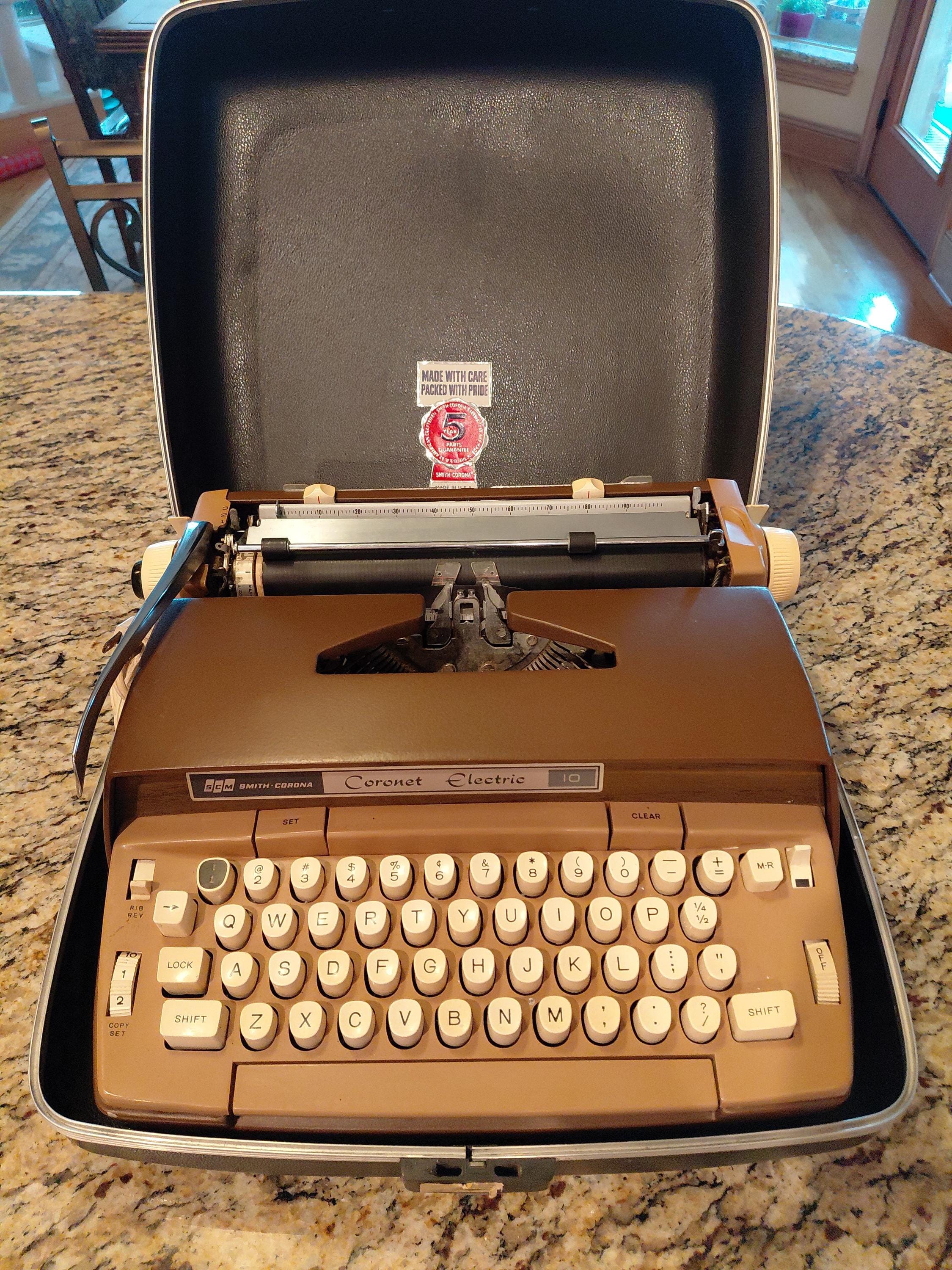 Smith Corona Typewriter and Case - Etsy