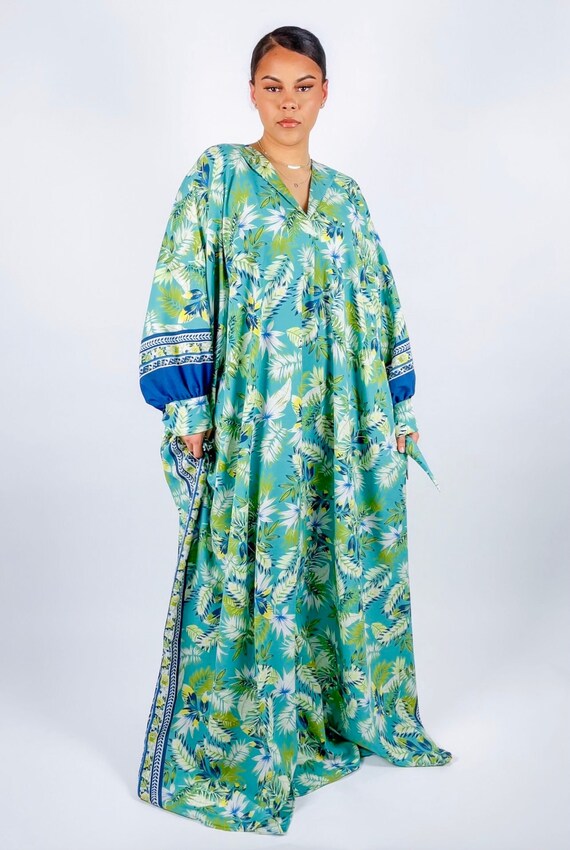 tropical multicolor long sleeve maxi dress Farm Rio Multicolor Tropical Graphic Wavy Detail Maxi Dress  RJ Pope
