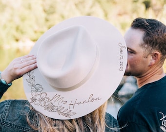 Sombrero de fieltro nupcial personalizable, estilo "The Hanlon", sombrero de vaquera nupcial, sombrero de novia Nashville, sombrero de vaquera soltera, sombrero de fieltro Boho